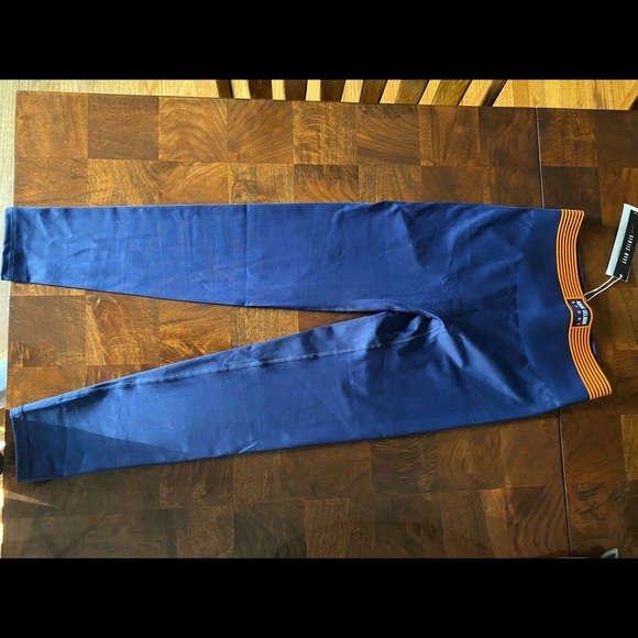 Adam Selman Sport Bonded Active V-Neck Bra + Bonded Active Legging Set - Picture 11 of 11